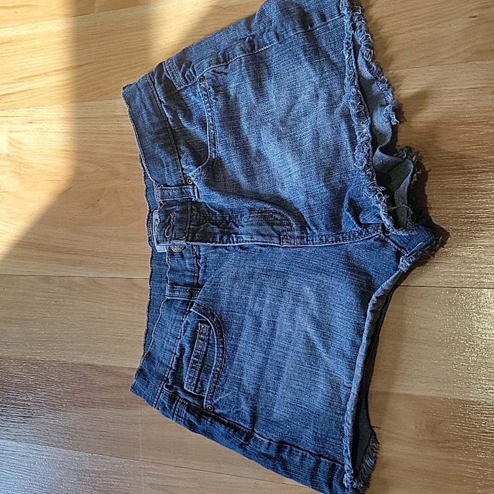 Mudd blue juniors size 7 short shorts